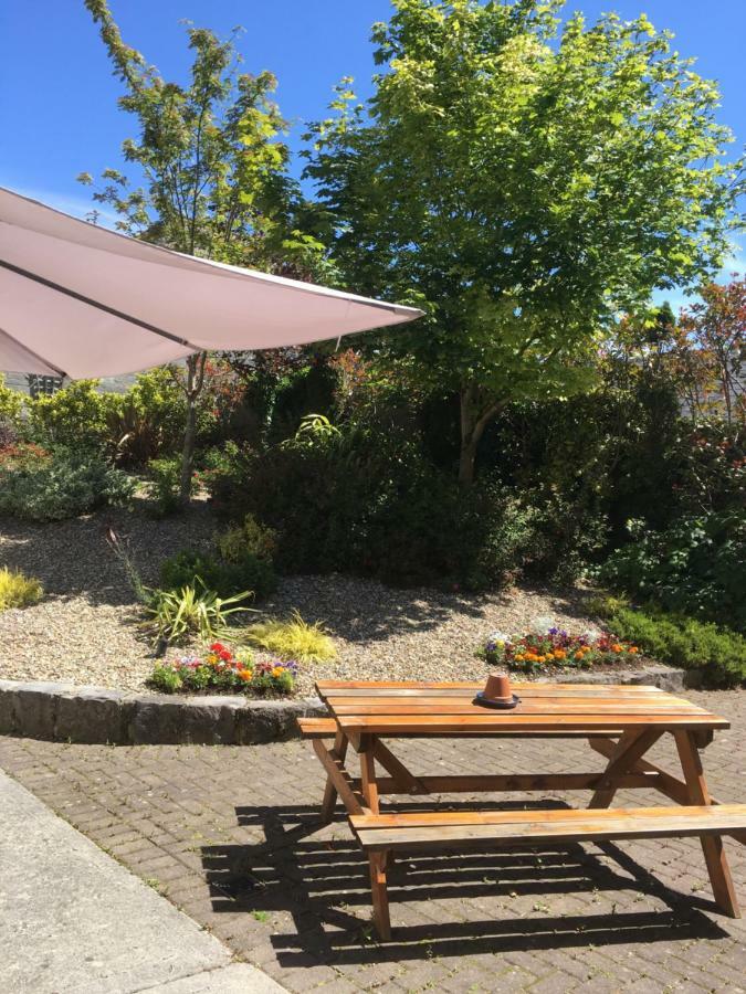 Amber Hill Bed & Breakfast Galway Ngoại thất bức ảnh