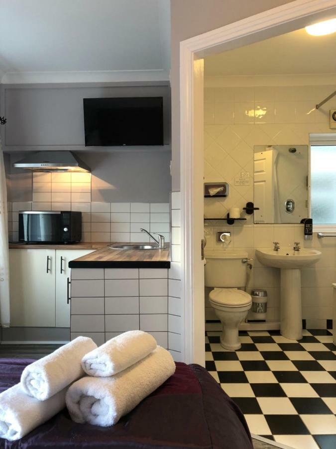 Amber Hill Bed & Breakfast Galway Ngoại thất bức ảnh